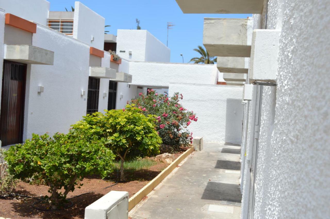 Residencial Primavera Costa Del Silencio Exterior photo